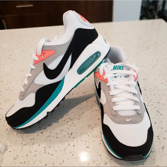 Nike Air Max Correlate - Picture 2 of 4